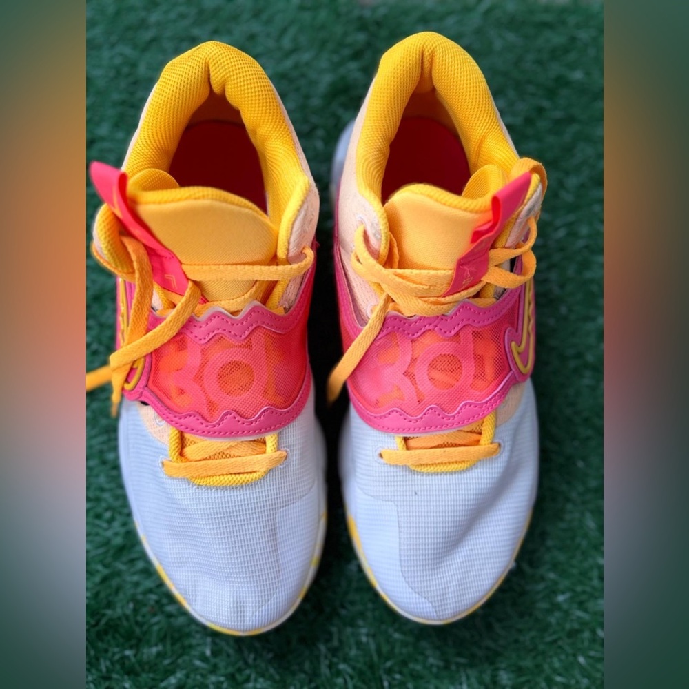 Nike KD Trey 5 X
Laser Orange Hot Punch‎ Size 10.5